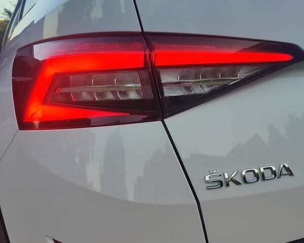 Білий Шкода Kodiaq, об'ємом двигуна 1.97 л та пробігом 215 тис. км за 27700 $, фото 27 на Automoto.ua