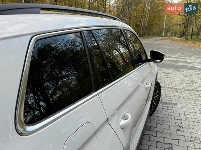 Білий Шкода Kodiaq, об'ємом двигуна 1.97 л та пробігом 79 тис. км за 31000 $, фото 20 на Automoto.ua