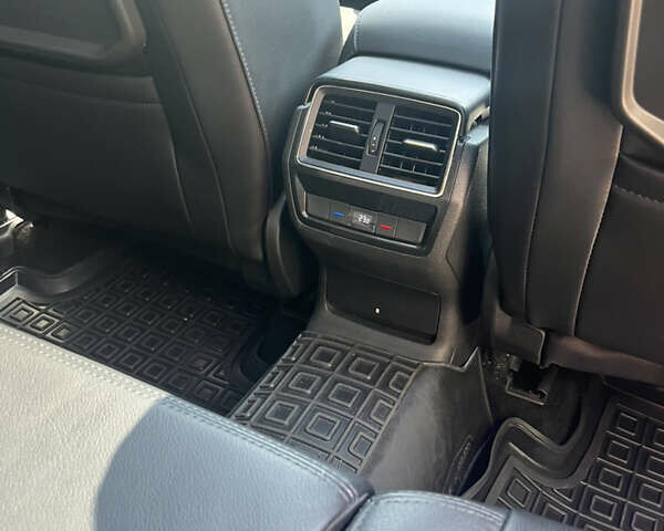 Білий Шкода Kodiaq, об'ємом двигуна 1.97 л та пробігом 182 тис. км за 33500 $, фото 11 на Automoto.ua