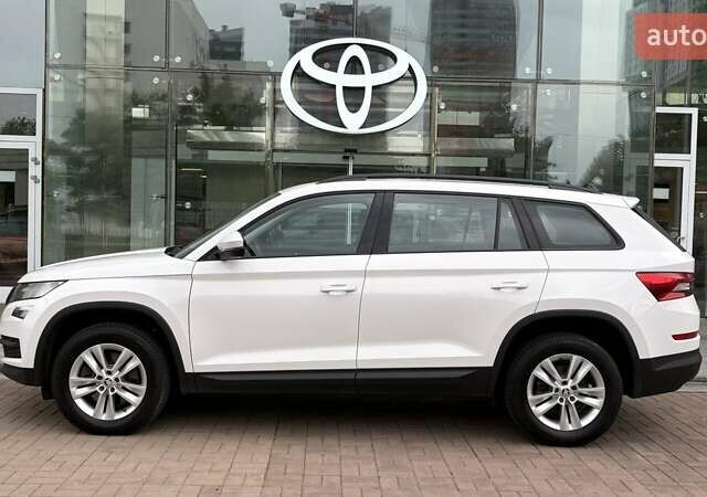 Білий Шкода Kodiaq, об'ємом двигуна 1.98 л та пробігом 131 тис. км за 24205 $, фото 2 на Automoto.ua
