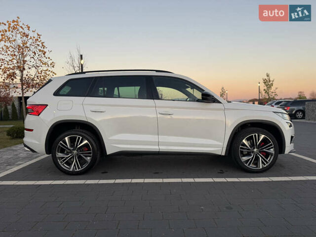 Белый Шкода Kodiaq, объемом двигателя 2 л и пробегом 195 тыс. км за 34999 $, фото 23 на Automoto.ua