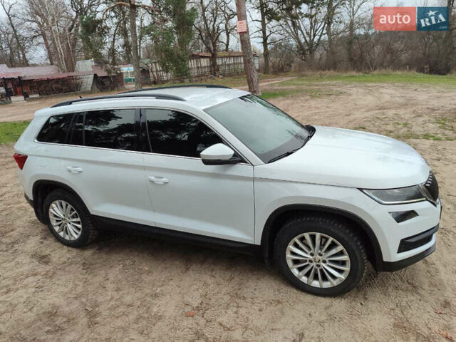 Белый Шкода Kodiaq, объемом двигателя 1.98 л и пробегом 74 тыс. км за 29500 $, фото 11 на Automoto.ua