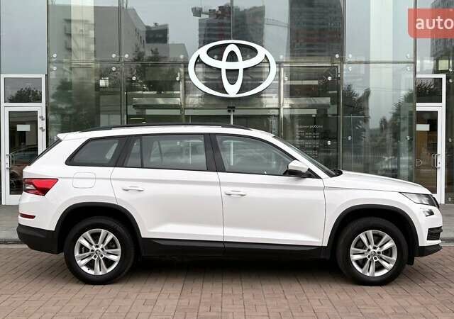 Білий Шкода Kodiaq, об'ємом двигуна 1.98 л та пробігом 131 тис. км за 24205 $, фото 15 на Automoto.ua