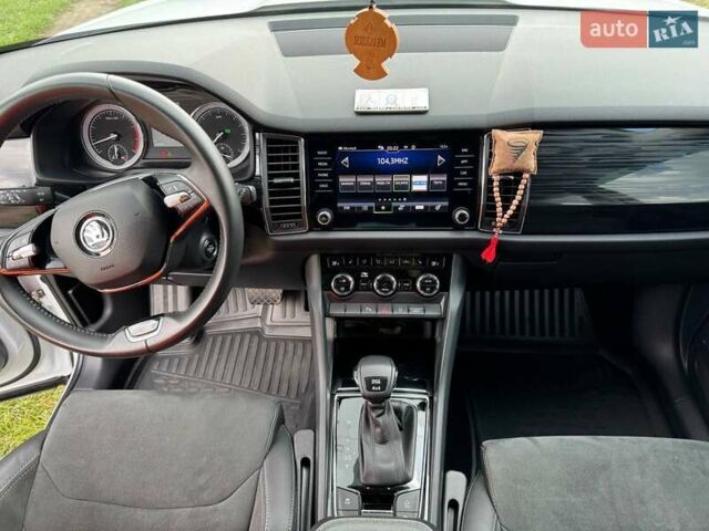 Белый Шкода Kodiaq, объемом двигателя 1.98 л и пробегом 33 тыс. км за 34500 $, фото 84 на Automoto.ua