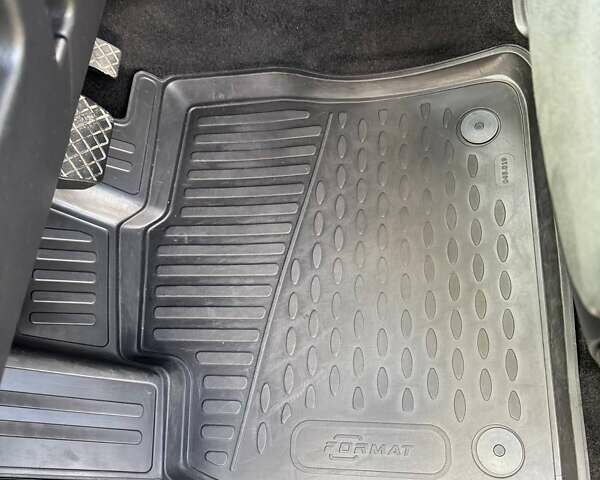 Белый Шкода Kodiaq, объемом двигателя 1.98 л и пробегом 33 тыс. км за 34500 $, фото 18 на Automoto.ua