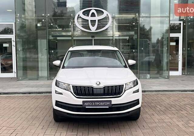 Шкода Kodiaq 2020 в Киеве на Automoto.ua Белый Шкода Kodiaq, объемом двигателя 1.98 л и пробегом 84 тыс. км за 25273 $, фото 4 на Automoto.ua