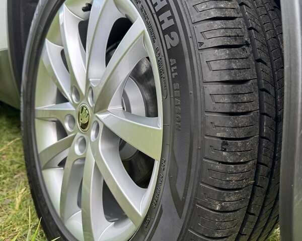 Белый Шкода Kodiaq, объемом двигателя 1.98 л и пробегом 33 тыс. км за 34500 $, фото 94 на Automoto.ua