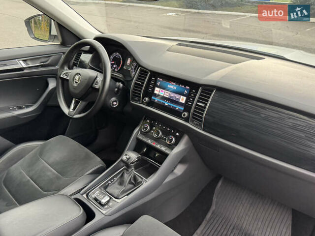 Белый Шкода Kodiaq, объемом двигателя 2 л и пробегом 225 тыс. км за 21800 $, фото 26 на Automoto.ua