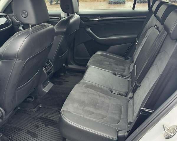 Белый Шкода Kodiaq, объемом двигателя 1.98 л и пробегом 85 тыс. км за 26000 $, фото 8 на Automoto.ua