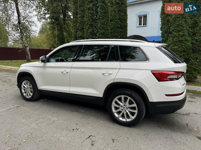 Белый Шкода Kodiaq, объемом двигателя 1.97 л и пробегом 237 тыс. км за 26500 $, фото 7 на Automoto.ua
