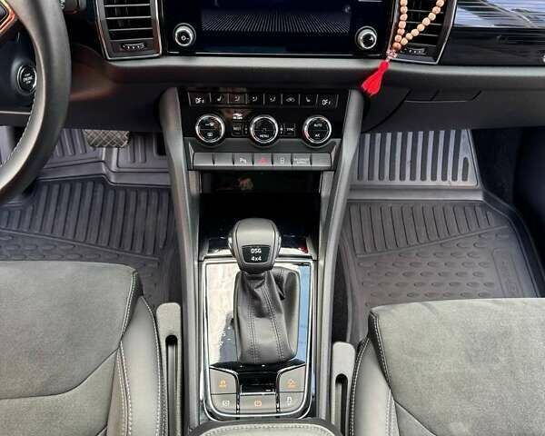 Белый Шкода Kodiaq, объемом двигателя 1.98 л и пробегом 33 тыс. км за 34500 $, фото 19 на Automoto.ua