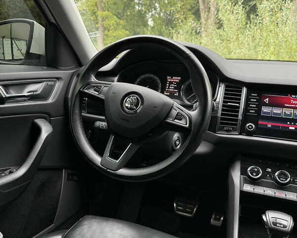 Белый Шкода Kodiaq, объемом двигателя 1.97 л и пробегом 164 тыс. км за 29990 $, фото 15 на Automoto.ua