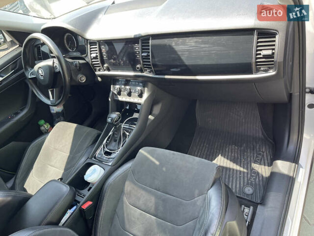 Белый Шкода Kodiaq, объемом двигателя 1.98 л и пробегом 234 тыс. км за 26000 $, фото 15 на Automoto.ua