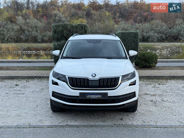 Белый Шкода Kodiaq, объемом двигателя 1.98 л и пробегом 95 тыс. км за 26699 $, фото 5 на Automoto.ua