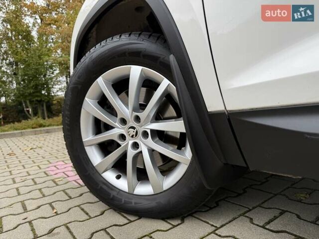 Белый Шкода Kodiaq, объемом двигателя 1.98 л и пробегом 56 тыс. км за 30500 $, фото 19 на Automoto.ua