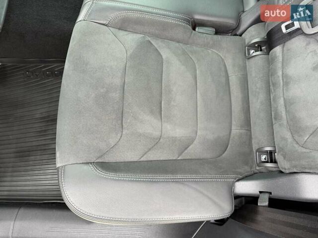 Белый Шкода Kodiaq, объемом двигателя 1.98 л и пробегом 56 тыс. км за 30500 $, фото 76 на Automoto.ua