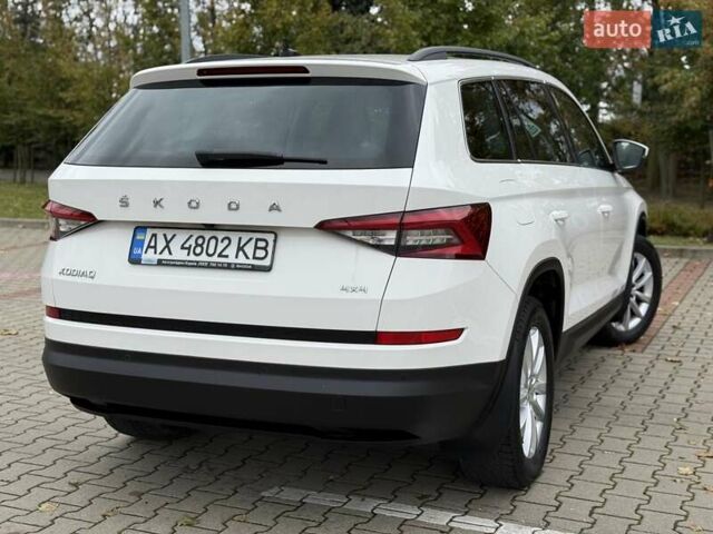 Белый Шкода Kodiaq, объемом двигателя 1.98 л и пробегом 56 тыс. км за 30500 $, фото 27 на Automoto.ua