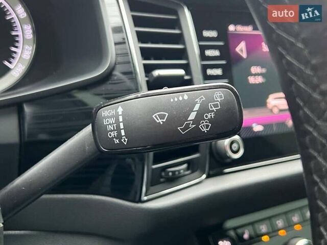 Білий Шкода Kodiaq, об'ємом двигуна 1.98 л та пробігом 75 тис. км за 29490 $, фото 20 на Automoto.ua