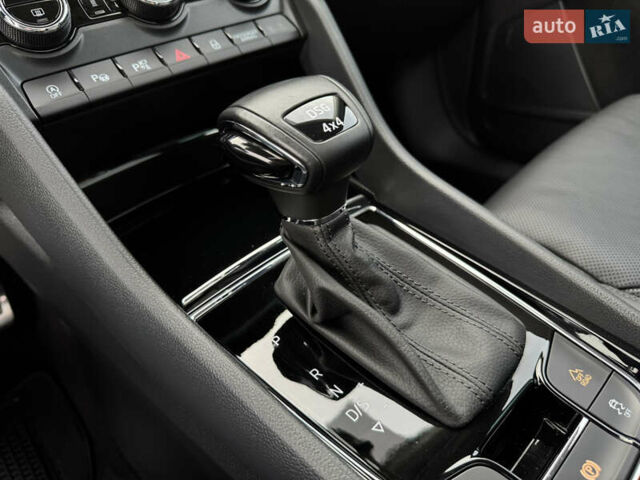 Белый Шкода Kodiaq, объемом двигателя 2 л и пробегом 153 тыс. км за 35600 $, фото 77 на Automoto.ua