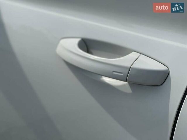 Шкода Kodiaq 2020 в Ужгороде на Automoto.ua Белый Шкода Kodiaq, объемом двигателя 1.97 л и пробегом 267 тыс. км за 26800 $, фото 12 на Automoto.ua