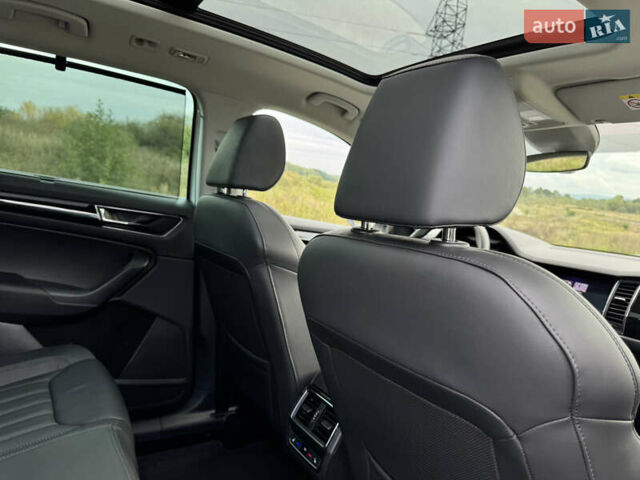 Белый Шкода Kodiaq, объемом двигателя 2 л и пробегом 153 тыс. км за 35600 $, фото 100 на Automoto.ua