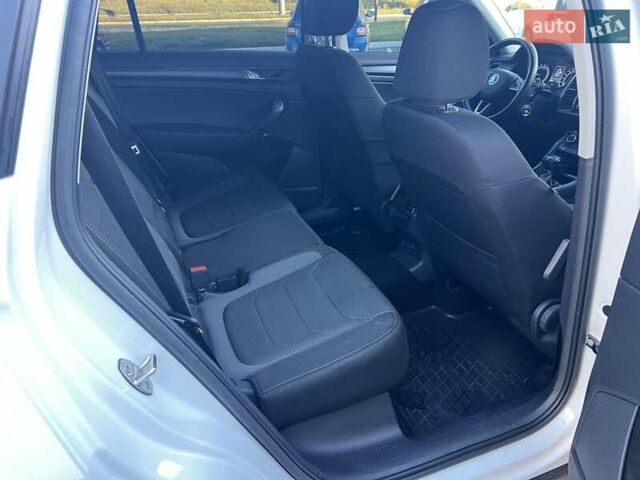 Белый Шкода Kodiaq, объемом двигателя 1.97 л и пробегом 219 тыс. км за 26200 $, фото 39 на Automoto.ua