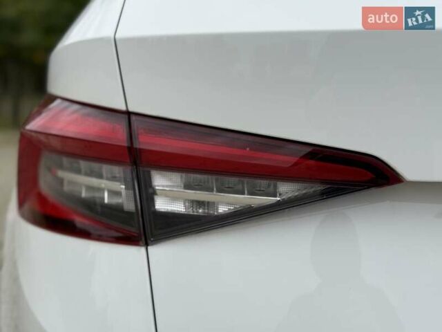 Белый Шкода Kodiaq, объемом двигателя 1.98 л и пробегом 56 тыс. км за 30500 $, фото 25 на Automoto.ua
