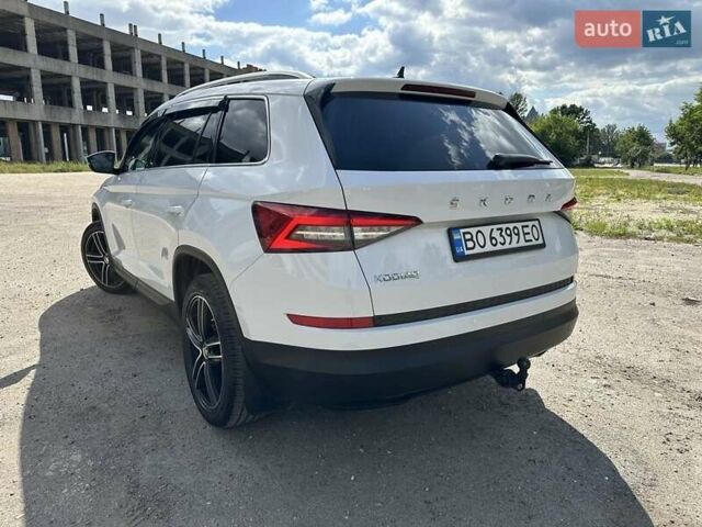 Белый Шкода Kodiaq, объемом двигателя 2 л и пробегом 199 тыс. км за 29900 $, фото 2 на Automoto.ua