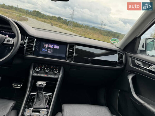Белый Шкода Kodiaq, объемом двигателя 2 л и пробегом 153 тыс. км за 35600 $, фото 93 на Automoto.ua