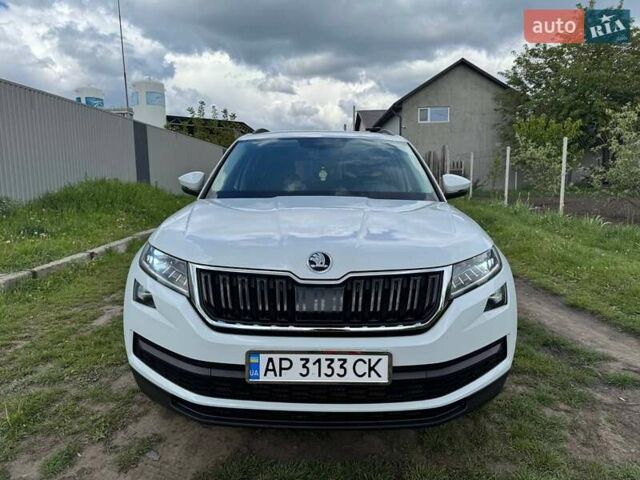 Белый Шкода Kodiaq, объемом двигателя 1.98 л и пробегом 33 тыс. км за 34500 $, фото 80 на Automoto.ua