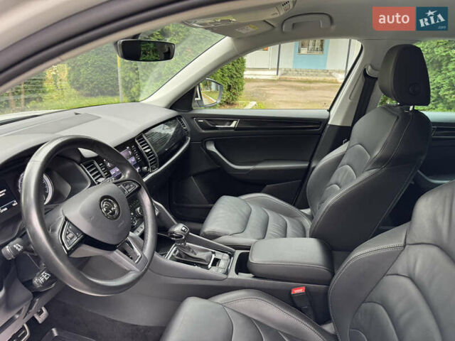 Белый Шкода Kodiaq, объемом двигателя 1.97 л и пробегом 237 тыс. км за 26500 $, фото 58 на Automoto.ua