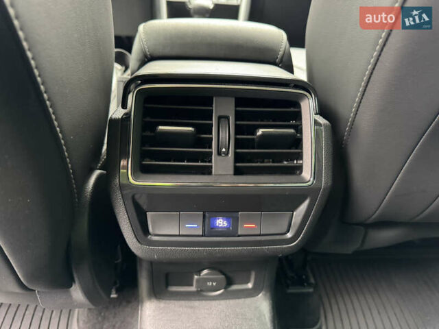 Белый Шкода Kodiaq, объемом двигателя 1.97 л и пробегом 237 тыс. км за 26500 $, фото 62 на Automoto.ua