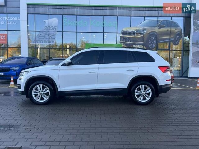 Белый Шкода Kodiaq, объемом двигателя 1.97 л и пробегом 219 тыс. км за 26200 $, фото 5 на Automoto.ua