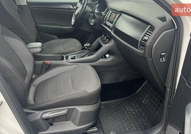 Шкода Kodiaq 2020 в Киеве на Automoto.ua Белый Шкода Kodiaq, объемом двигателя 1.98 л и пробегом 84 тыс. км за 25273 $, фото 5 на Automoto.ua