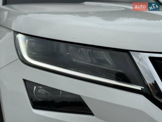 Белый Шкода Kodiaq, объемом двигателя 1.98 л и пробегом 56 тыс. км за 30500 $, фото 48 на Automoto.ua