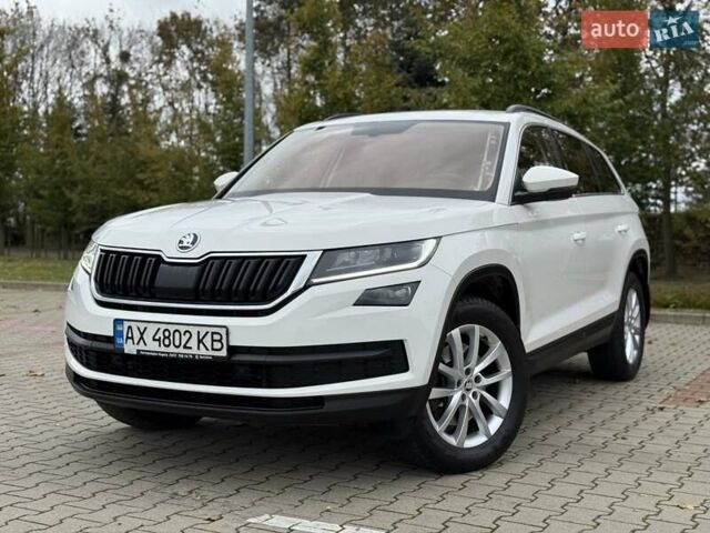 Белый Шкода Kodiaq, объемом двигателя 1.98 л и пробегом 56 тыс. км за 30500 $, фото 7 на Automoto.ua
