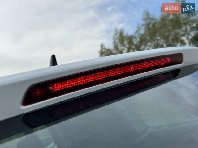Белый Шкода Kodiaq, объемом двигателя 2 л и пробегом 153 тыс. км за 35600 $, фото 35 на Automoto.ua