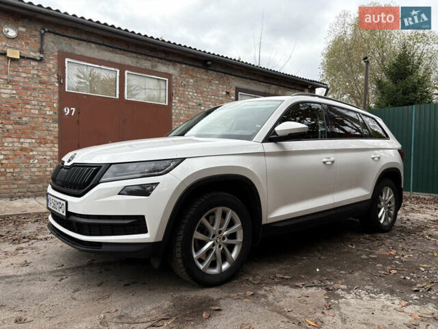 Белый Шкода Kodiaq, объемом двигателя 1.98 л и пробегом 232 тыс. км за 23000 $, фото 29 на Automoto.ua
