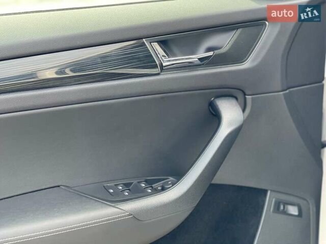 Шкода Kodiaq 2020 в Ужгороде на Automoto.ua Белый Шкода Kodiaq, объемом двигателя 1.97 л и пробегом 267 тыс. км за 26800 $, фото 16 на Automoto.ua