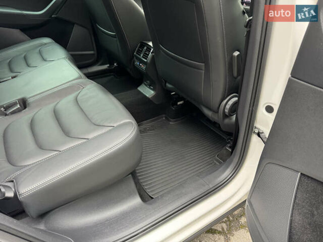 Белый Шкода Kodiaq, объемом двигателя 1.97 л и пробегом 237 тыс. км за 26500 $, фото 65 на Automoto.ua
