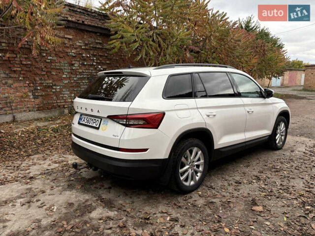 Белый Шкода Kodiaq, объемом двигателя 1.98 л и пробегом 232 тыс. км за 23000 $, фото 34 на Automoto.ua