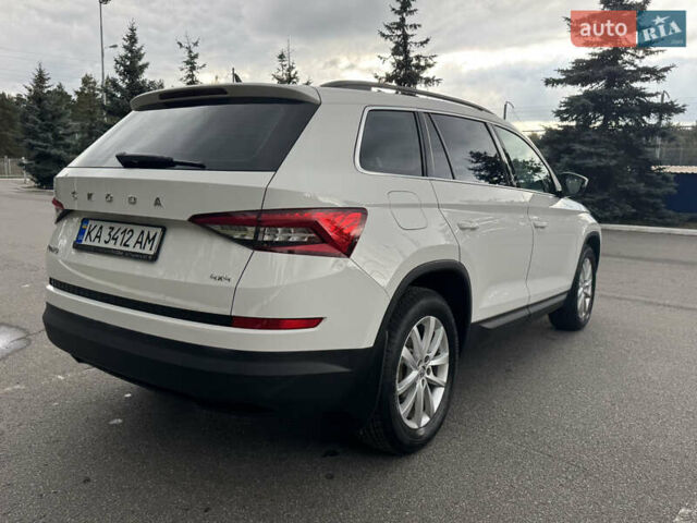 Белый Шкода Kodiaq, объемом двигателя 2 л и пробегом 225 тыс. км за 21800 $, фото 16 на Automoto.ua