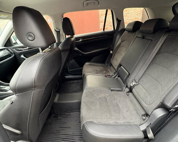 Белый Шкода Kodiaq, объемом двигателя 1.98 л и пробегом 232 тыс. км за 23000 $, фото 26 на Automoto.ua
