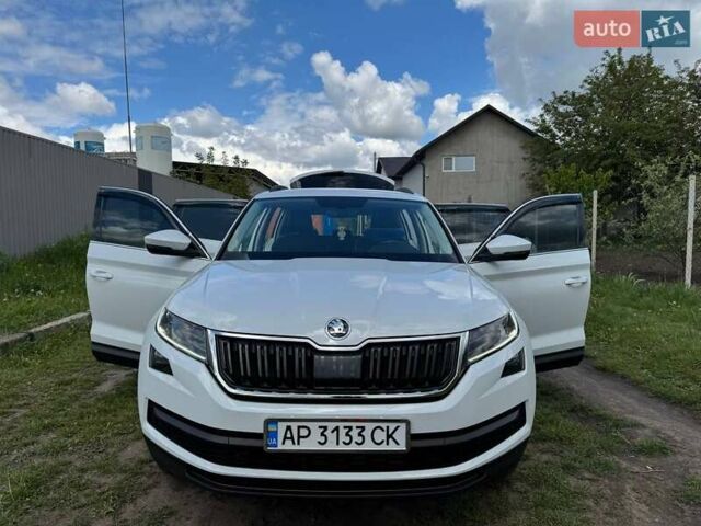 Белый Шкода Kodiaq, объемом двигателя 1.98 л и пробегом 33 тыс. км за 34500 $, фото 20 на Automoto.ua