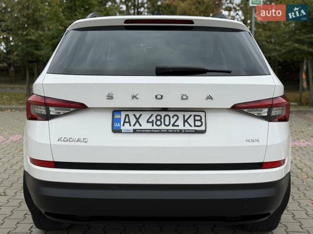 Белый Шкода Kodiaq, объемом двигателя 1.98 л и пробегом 56 тыс. км за 30500 $, фото 24 на Automoto.ua
