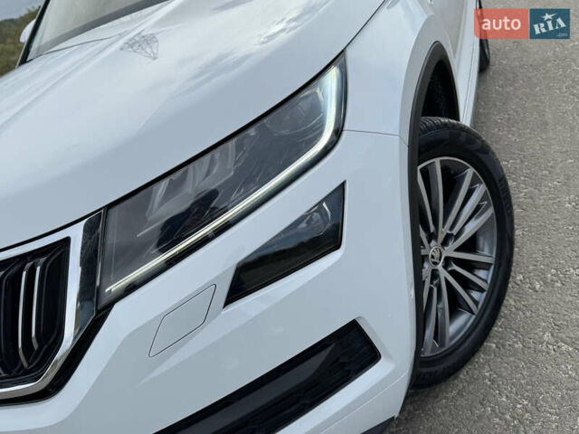 Белый Шкода Kodiaq, объемом двигателя 2 л и пробегом 153 тыс. км за 35600 $, фото 16 на Automoto.ua