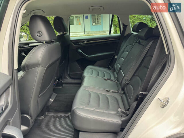 Белый Шкода Kodiaq, объемом двигателя 1.97 л и пробегом 237 тыс. км за 26500 $, фото 60 на Automoto.ua