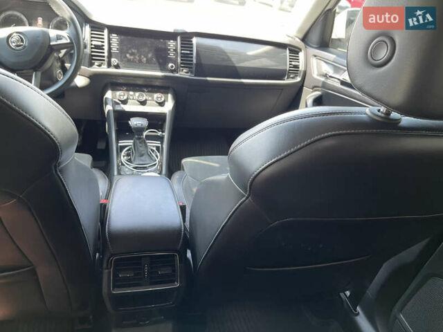 Белый Шкода Kodiaq, объемом двигателя 1.98 л и пробегом 234 тыс. км за 26000 $, фото 9 на Automoto.ua