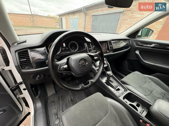 Белый Шкода Kodiaq, объемом двигателя 1.98 л и пробегом 232 тыс. км за 23000 $, фото 27 на Automoto.ua