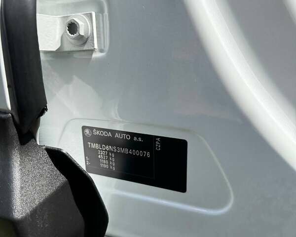 Белый Шкода Kodiaq, объемом двигателя 1.98 л и пробегом 33 тыс. км за 34500 $, фото 33 на Automoto.ua